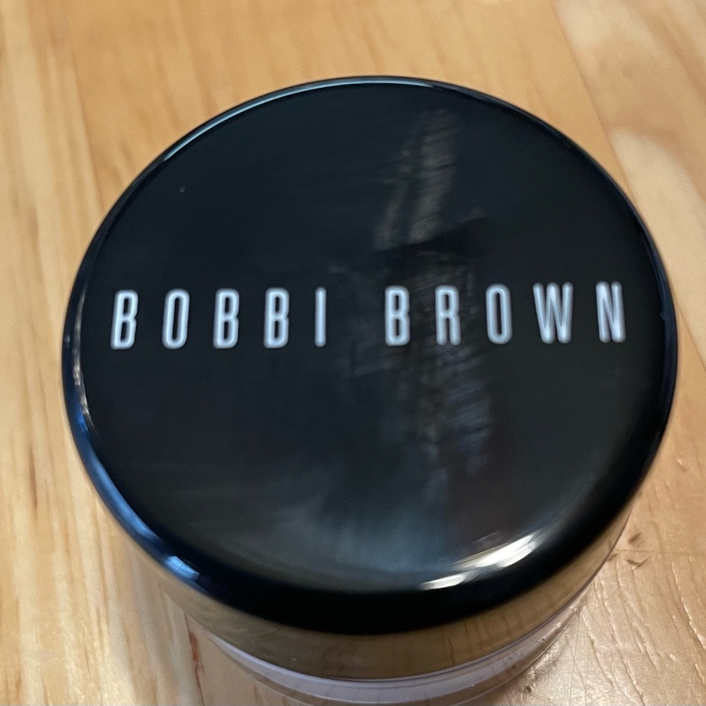 Bobbi Brown Extra Repair Moisturizing balm
.24oz , never used